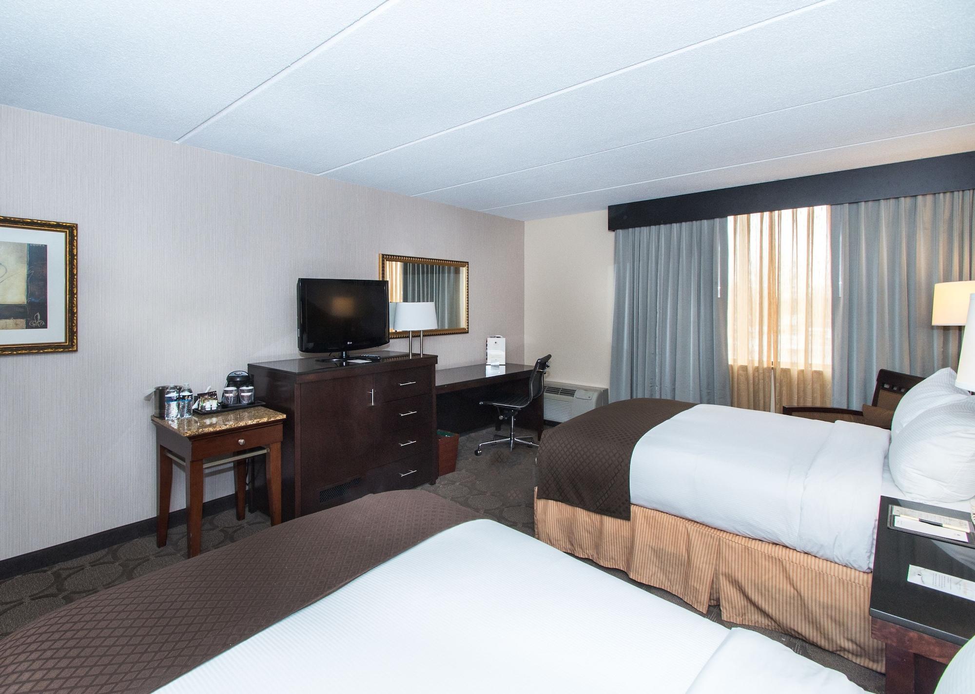 Wyndham Independence Hotel Ngoại thất bức ảnh