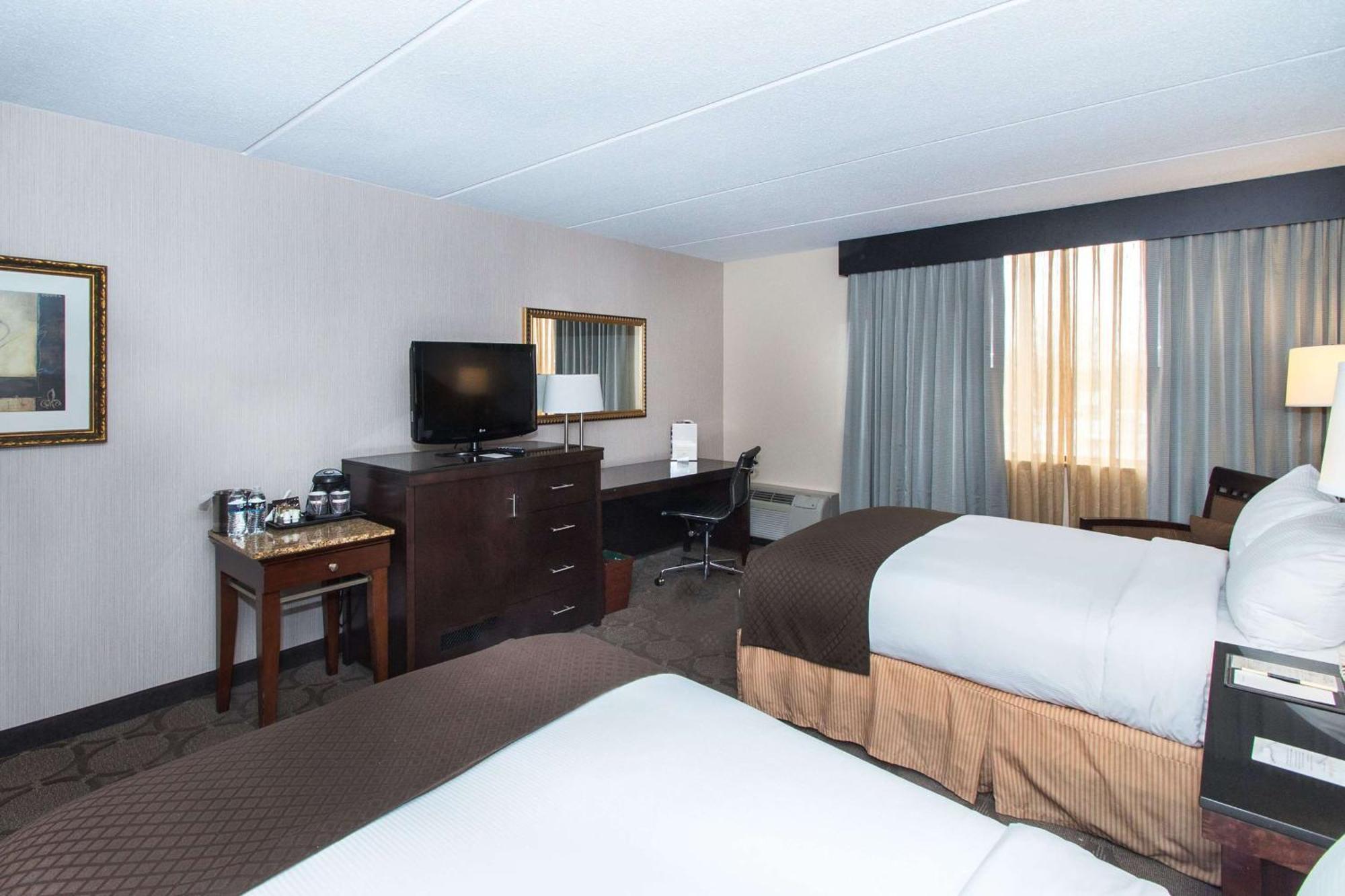Wyndham Independence Hotel Ngoại thất bức ảnh