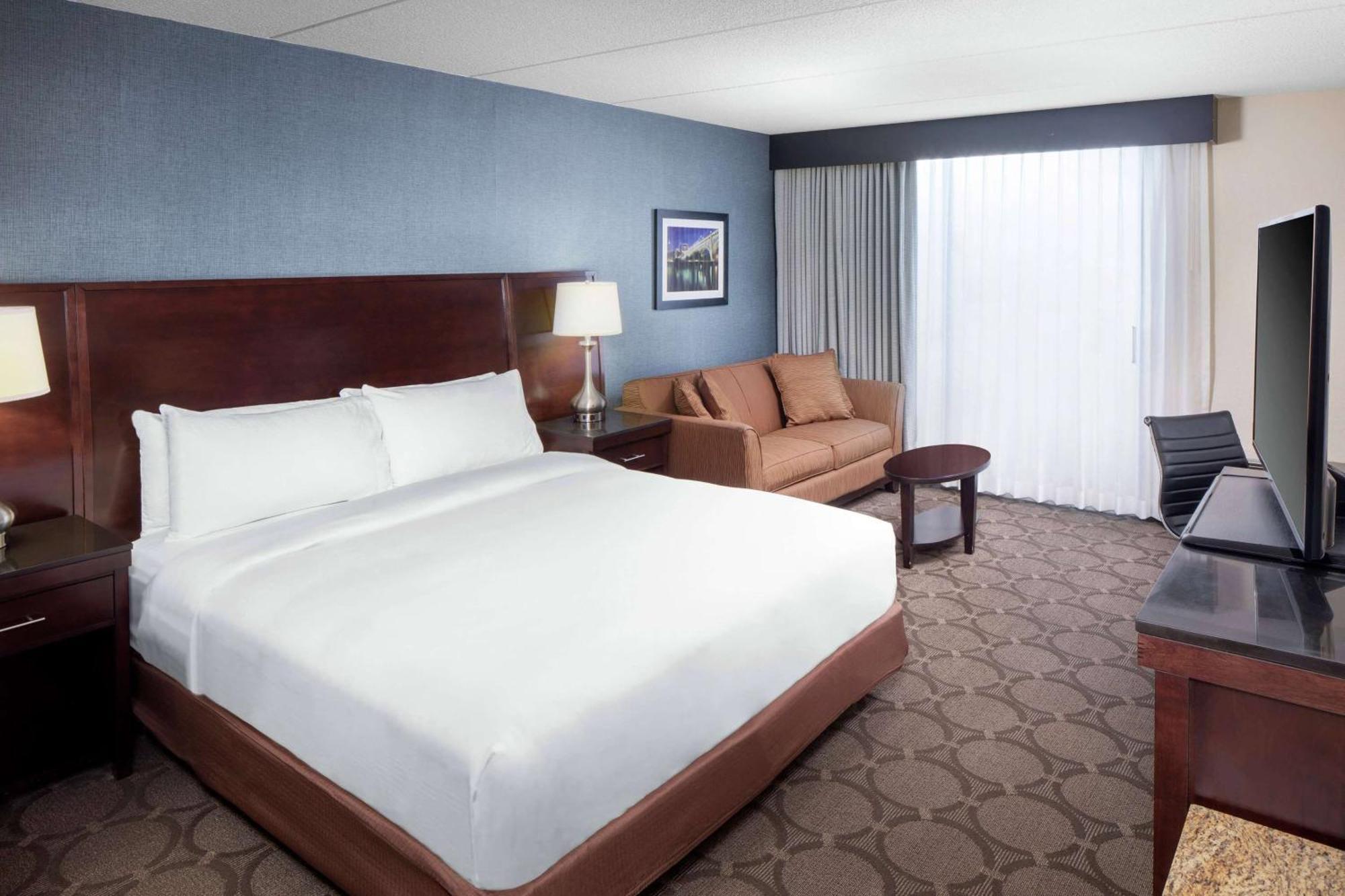 Wyndham Independence Hotel Ngoại thất bức ảnh